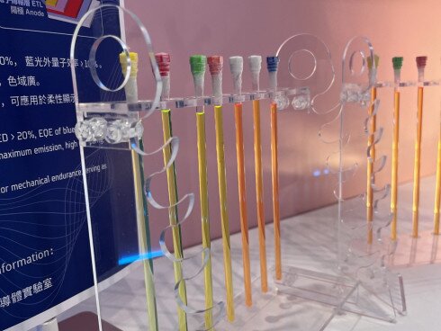 HKBU physicist creates cheaper and brighter LEDs via semiconductor innovation